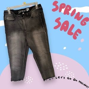 Seven7 Jeans mid rise crop grey Size 12 Capri